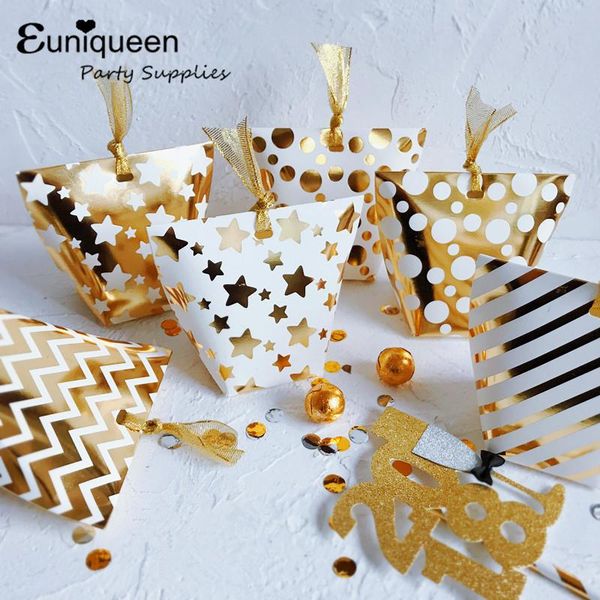 6pcs/ pack baby shower supplies gold foiled candy bag birthday party white box with star dot wedding favors gifts striped box
6pcs/ pack baby shower supplies gold foiled candy bag birthday party white box with star dot wedding favors gifts striped box