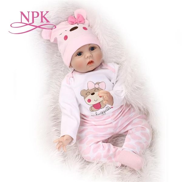 55cm soft body silicone bebes reborn baby doll toy for girls newborn baby birthday gift bedtime early education christmas gift y200111
55cm soft body silicone bebes reborn baby doll toy for girls newborn baby birthday gift bedtime early education christmas gift y200111