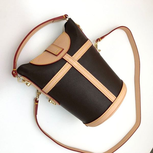 genuine leather shoulder bag for women luxury bucket bag designer fashion brand female handbags women bag fashion woman hanbag
genuine leather shoulder bag for women luxury bucket bag designer fashion brand female handbags women bag fashion woman hanbag