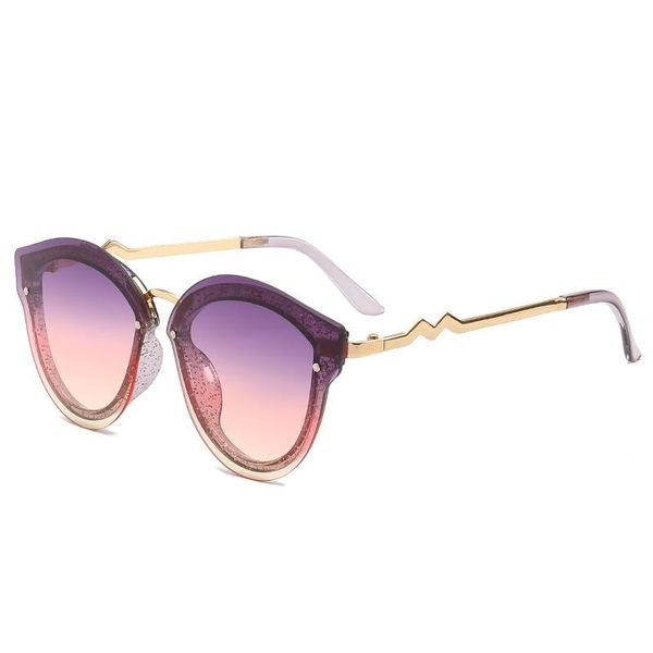 European American Trend Women Sunglasses Large Frame Colored Sun Glasses Abay 2021 New Fashion Travel Heart Shape UV400 Oculos, White;black
European American Trend Women Sunglasses Large Frame Colored Sun Glasses Abay 2021 New Fashion Travel Heart Shape UV400 Oculos, White;black