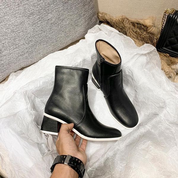 shoes woman 2021 black suede leather winter boots warm shoes woman square heels botas mujer zipper designer ankle boots women1
shoes woman 2021 black suede leather winter boots warm shoes woman square heels botas mujer zipper designer ankle boots women1
