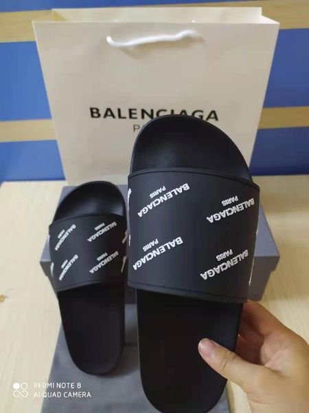 2020 design slippers ladies men summer rubber sandals beach slippers fashionable wear-resistant slippers indoor shoe size is 35-46, comforta, Black
2020 design slippers ladies men summer rubber sandals beach slippers fashionable wear-resistant slippers indoor shoe size is 35-46, comforta, Black