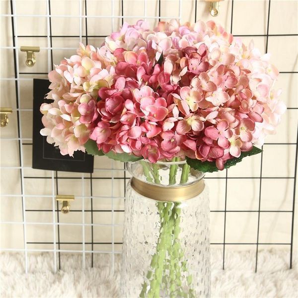 artificial flowers hydrangea branch home wedding decor autum silk plastic flower quality fake flower plant party room decoration1
artificial flowers hydrangea branch home wedding decor autum silk plastic flower quality fake flower plant party room decoration1