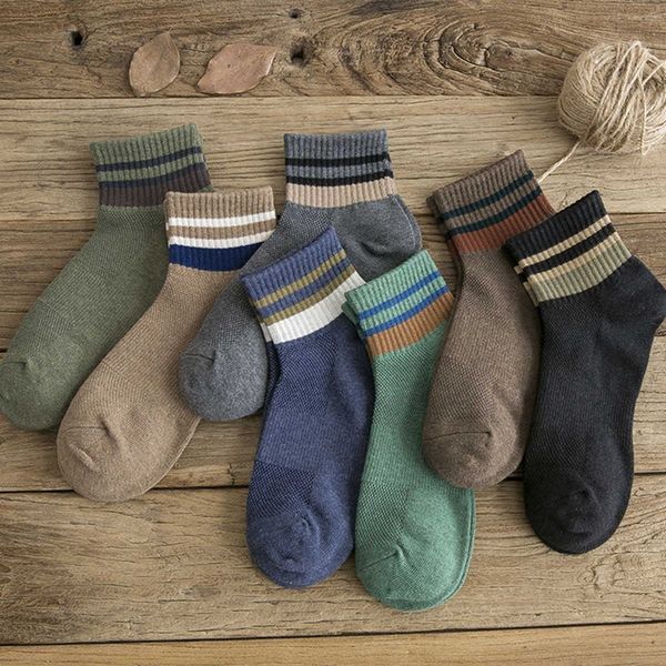 2020 college style classic ladies men's two-striped cotton hip-hop skateboard short harajuku black white funny socks
2020 college style classic ladies men's two-striped cotton hip-hop skateboard short harajuku black white funny socks