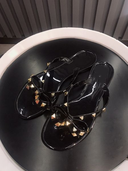 новая женщина летние сандалии заклепки big bowknot flip plops beach sandalias femininas плоские желе дизайнеры сандалии, Black;grey
новая женщина летние сандалии заклепки big bowknot flip plops beach sandalias femininas плоские желе дизайнеры сандалии, Black;grey