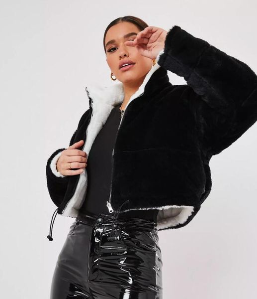 2021 autumn and winter new women's black and white two-color double-sided jacket stand-up collar casual drawstring jacket
2021 autumn and winter new women's black and white two-color double-sided jacket stand-up collar casual drawstring jacket