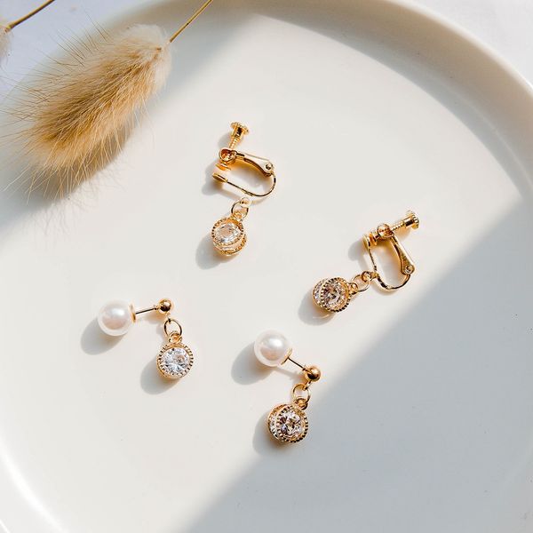 jionew fashion charm shiny rhinestone zircon clip on earrings without piercing korean style jewelry for women, Silver
jionew fashion charm shiny rhinestone zircon clip on earrings without piercing korean style jewelry for women, Silver