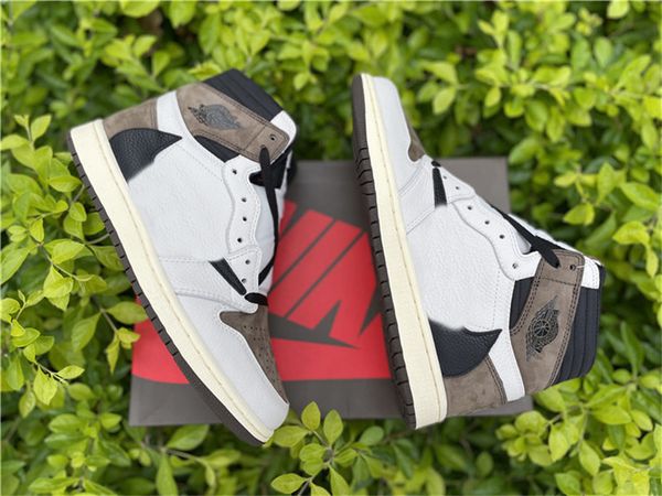2021 released travis scott 2.0 1s high og ts sp 1 sb dunk mens low outdoor shoes sail dark mocha university outdoor sneakers with box
2021 released travis scott 2.0 1s high og ts sp 1 sb dunk mens low outdoor shoes sail dark mocha university outdoor sneakers with box