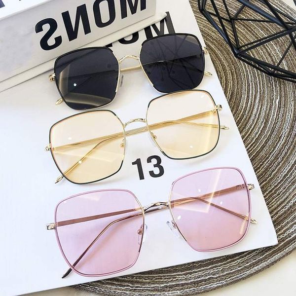 big box net red female small face korean version men and women transparent sunglasses anti uv street p tide, White;black
big box net red female small face korean version men and women transparent sunglasses anti uv street p tide, White;black