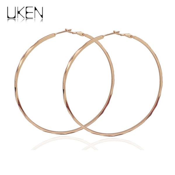 simple style 70mm diameter metal hoop earrings for women statement jewelry gold color big earrings uken, Golden;silver
simple style 70mm diameter metal hoop earrings for women statement jewelry gold color big earrings uken, Golden;silver