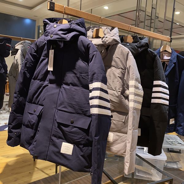 autumn and winter feather clothing embroidered warm cap down jacket fluffy fashion men's and women's down jacket, Black
autumn and winter feather clothing embroidered warm cap down jacket fluffy fashion men's and women's down jacket, Black