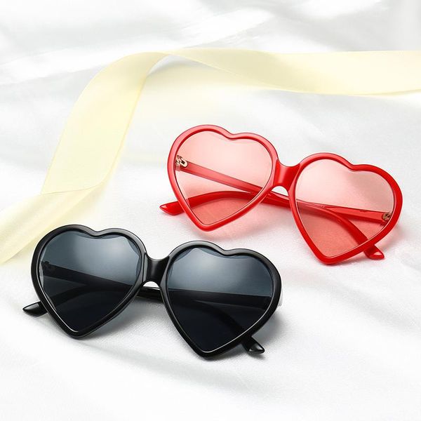 sunglasses tesia arrival women glasses fashion wild heart-shaped cute ladies eyeglasses anti-uv400 sunglass 520120, White;black 
sunglasses tesia arrival women glasses fashion wild heart-shaped cute ladies eyeglasses anti-uv400 sunglass 520120, White;black