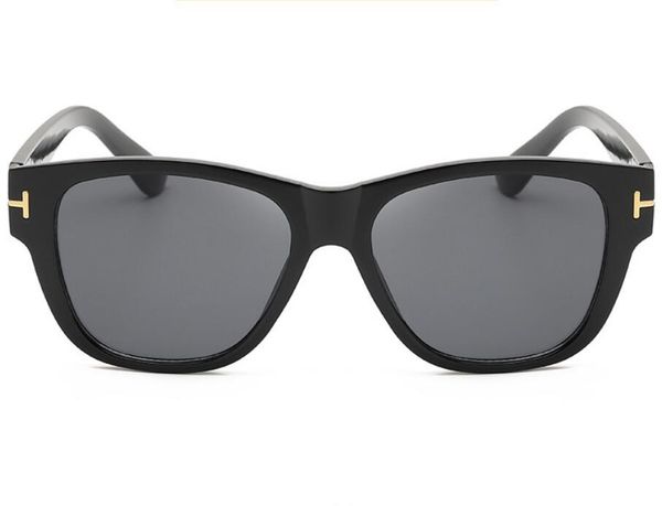 2021 new luxury qualtiy new fashion 211 tom sunglasses for man woman erika eyewear ford designer sun glasses 0699 0713 ing, White;black
2021 new luxury qualtiy new fashion 211 tom sunglasses for man woman erika eyewear ford designer sun glasses 0699 0713 ing, White;black