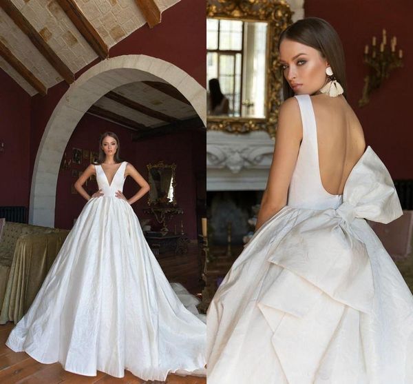 vintage open back a-line wedding dress elegant big bow satin deep v neck long bohemain beach boho brodal gown robe de mariee, White
vintage open back a-line wedding dress elegant big bow satin deep v neck long bohemain beach boho brodal gown robe de mariee, White
