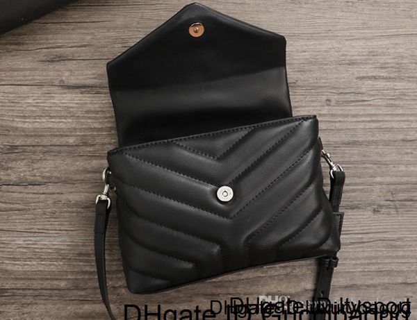 2019 sale women handbags luxury crossbody messenger shoulder bags chain bag good quality real leather purses ladies handbag with rivet
2019 sale women handbags luxury crossbody messenger shoulder bags chain bag good quality real leather purses ladies handbag with rivet