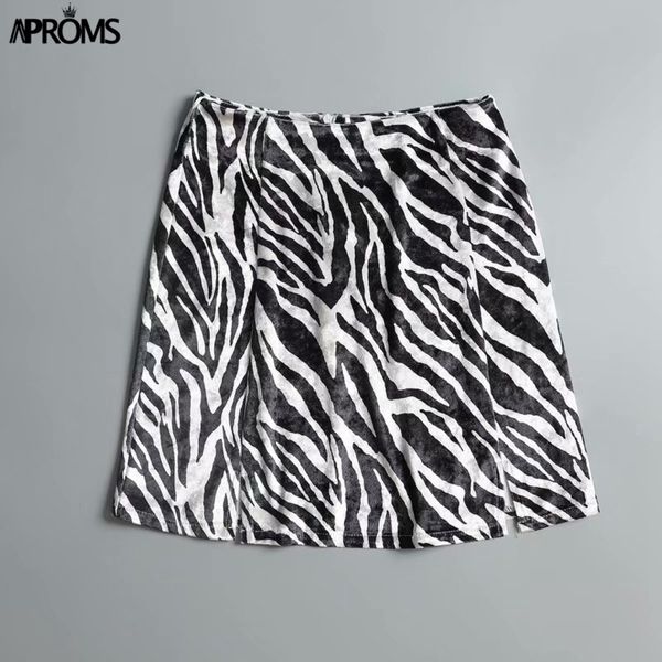aproms vintage zebra print soft velvet skirt women side split high waist short mini skirts female back zipper bottoms 2020 q1209, Black
aproms vintage zebra print soft velvet skirt women side split high waist short mini skirts female back zipper bottoms 2020 q1209, Black