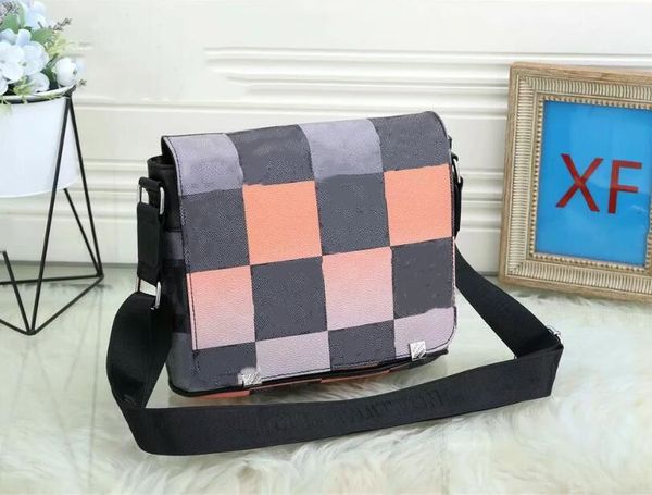2021 women and men district messenger bag shoulder handbag women cross body bag fashion real leathe shoulder bag cross body bags
2021 women and men district messenger bag shoulder handbag women cross body bag fashion real leathe shoulder bag cross body bags