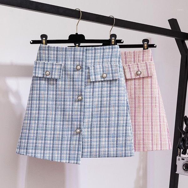 2018 autumn winter women plaid fashion button design tweed mini skirt beautiful female slim skirts good quality a5351, Black
2018 autumn winter women plaid fashion button design tweed mini skirt beautiful female slim skirts good quality a5351, Black
