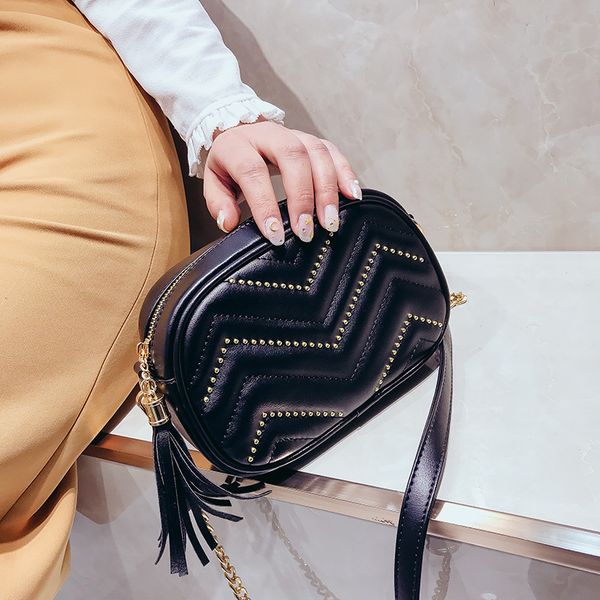 women mini messenger belt bag chain pu leather designers shoulder bag chain waist handbags crossbody totes hobos
women mini messenger belt bag chain pu leather designers shoulder bag chain waist handbags crossbody totes hobos