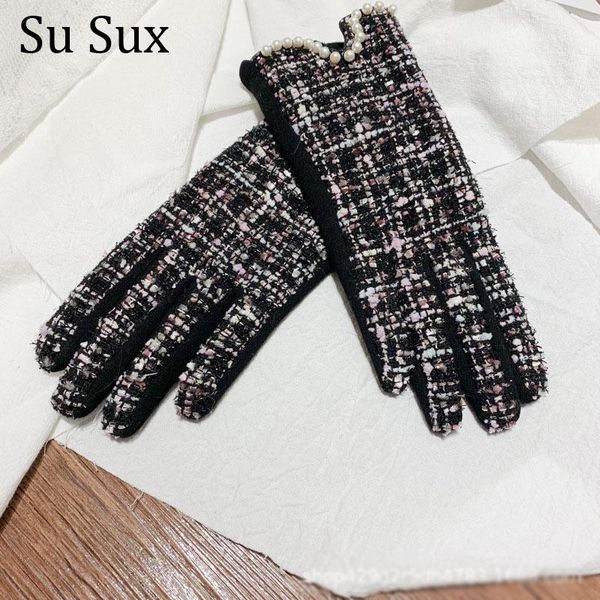 five fingers gloves winter pearl women wool touch screen thickening warm finger girls cute wrist, Blue;gray
five fingers gloves winter pearl women wool touch screen thickening warm finger girls cute wrist, Blue;gray