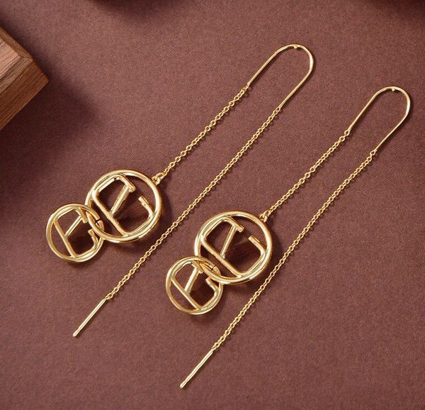 luxury stud earrings designer love earring cleef jewelry gift party clover screw wedding van couple fashion carti very good 070, Golden;silver
luxury stud earrings designer love earring cleef jewelry gift party clover screw wedding van couple fashion carti very good 070, Golden;silver