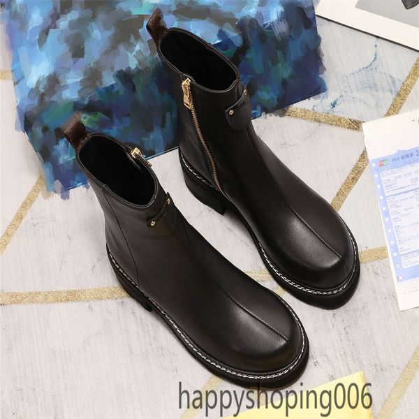 autumn and winter mid tube short boots leather thick soled fashion martin boots fashion versatile black single boots
autumn and winter mid tube short boots leather thick soled fashion martin boots fashion versatile black single boots