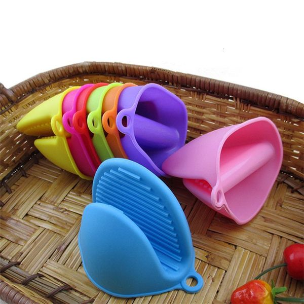 oven clip silicone bakeware heat cake glove resistant non-slip hand clip convenient oven microwave mitt t3i0150
oven clip silicone bakeware heat cake glove resistant non-slip hand clip convenient oven microwave mitt t3i0150