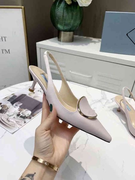 selling high direct quality women's dress shoes fashion pointed designer real leather sandals night club party wedding middle heel 3.5c, Black
selling high direct quality women's dress shoes fashion pointed designer real leather sandals night club party wedding middle heel 3.5c, Black