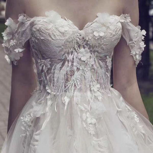 graceful beach wedding dresses off shoulder lace appliques bridal gowns robe de mariee custom made, White
graceful beach wedding dresses off shoulder lace appliques bridal gowns robe de mariee custom made, White