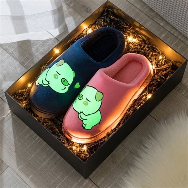 women luminous slippers cute pig night glitter winter warm couple shoes fur plush fluorescence female flat comfortable y201026, Black
women luminous slippers cute pig night glitter winter warm couple shoes fur plush fluorescence female flat comfortable y201026, Black