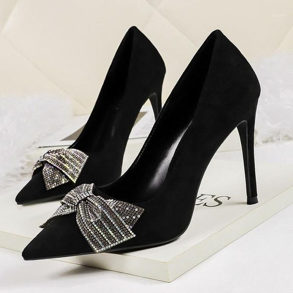 women pumps high heels pointed toe party wedding shoes luxury crystal bow black stiletto ladies shoes zapatos mujer1
women pumps high heels pointed toe party wedding shoes luxury crystal bow black stiletto ladies shoes zapatos mujer1
