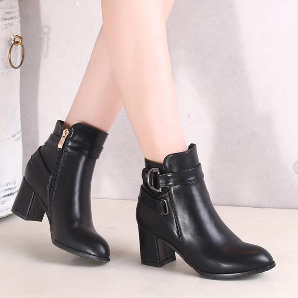 boots aiweiyi woman black white square high heels short buckle design comfort platform shoes ladies ankle
boots aiweiyi woman black white square high heels short buckle design comfort platform shoes ladies ankle