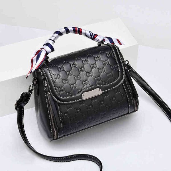 80% off shop clearance messenger bag female new fashion versatile messenger large capacity ins foreign style small square bag simple
80% off shop clearance messenger bag female new fashion versatile messenger large capacity ins foreign style small square bag simple