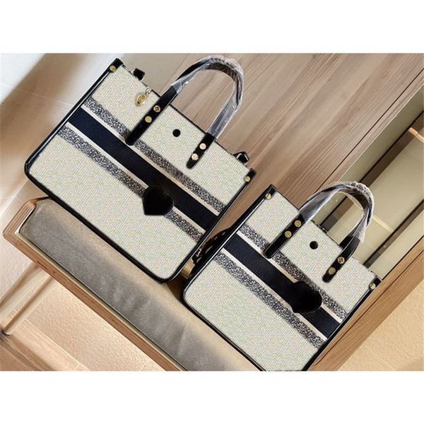 luxury designer women totes fashiong bags destressed letter canvas embroidery casual vintage shopping fashion handbags 2021 5a
luxury designer women totes fashiong bags destressed letter canvas embroidery casual vintage shopping fashion handbags 2021 5a