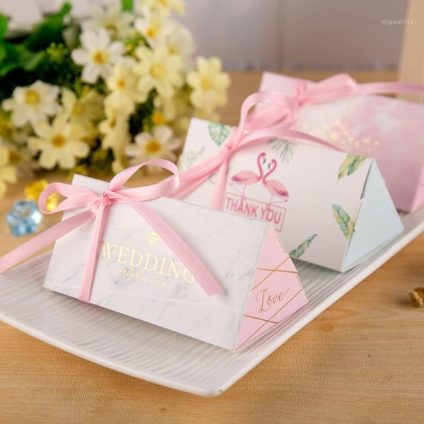 50pcs creative flamingo leaves marble pattern wedding favors candy boxes party gift box1
50pcs creative flamingo leaves marble pattern wedding favors candy boxes party gift box1