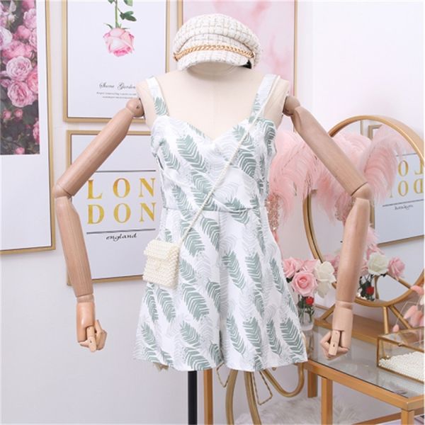 2021 new spring and summer new seaside vacation retro leaf print open back strap waist jumpsuit wide legs ye6c, Black;white
2021 new spring and summer new seaside vacation retro leaf print open back strap waist jumpsuit wide legs ye6c, Black;white