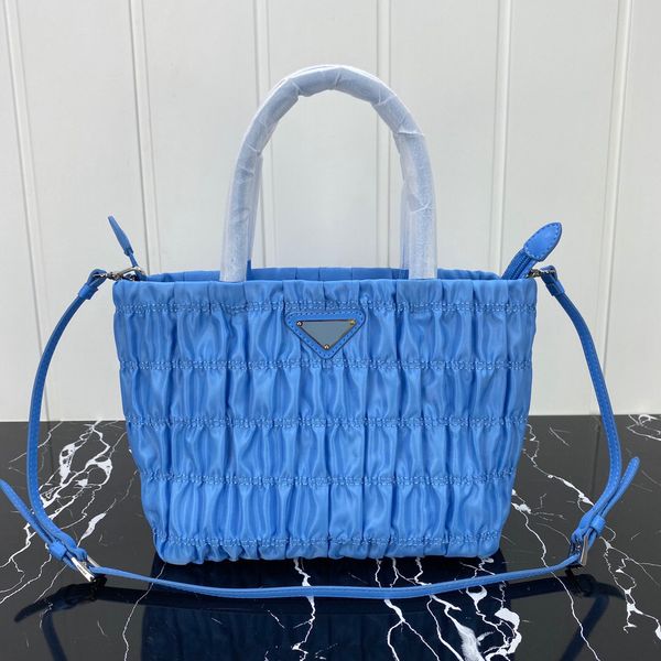 wholesale canvas hobo for women shoulder bag for women chest pack lady tote chains handbags presbyopic purse messenger bag handbags classic
wholesale canvas hobo for women shoulder bag for women chest pack lady tote chains handbags presbyopic purse messenger bag handbags classic