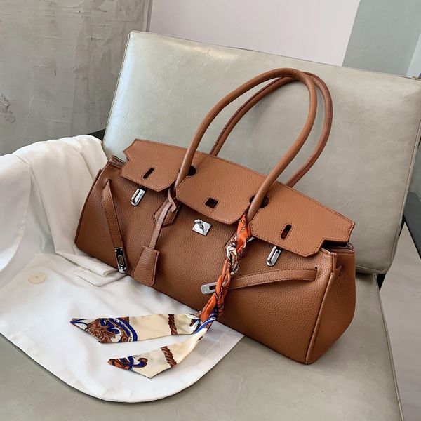 large capacity platinum bag womens bag 2020 new fashion shoulder underarm bag all-matching ins portable messenger
large capacity platinum bag womens bag 2020 new fashion shoulder underarm bag all-matching ins portable messenger