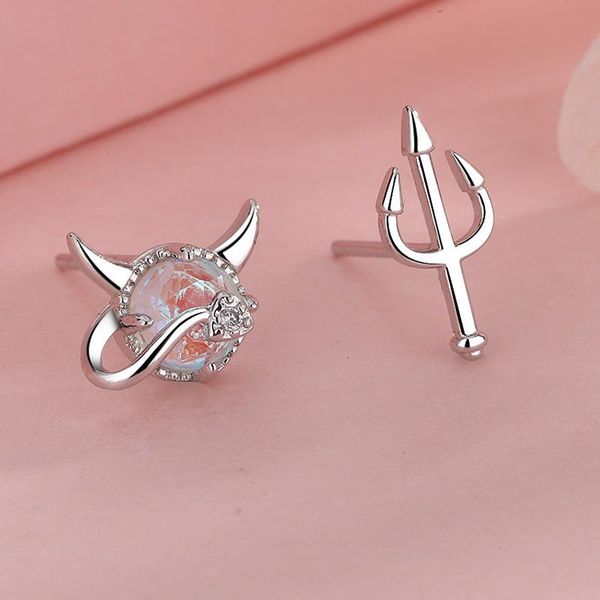 stud lism 925 sterling silver small devil earrings female cute simple moonstone asymmetrical wedding jewelry gifts, Golden;silver
stud lism 925 sterling silver small devil earrings female cute simple moonstone asymmetrical wedding jewelry gifts, Golden;silver
