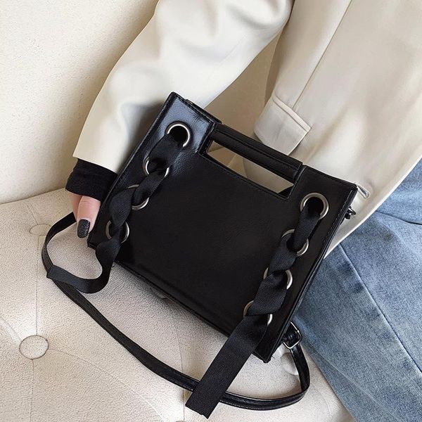 cross body bag women's 2021 ribbon braided one-shoulder stiletto fashionable handbag
cross body bag women's 2021 ribbon braided one-shoulder stiletto fashionable handbag