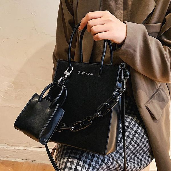 shoulder bags high-quality autumn and winter two-in-one mini tote bag 2021 fashion women's designer large-capacity carrier crossbody 
shoulder bags high-quality autumn and winter two-in-one mini tote bag 2021 fashion women's designer large-capacity carrier crossbody