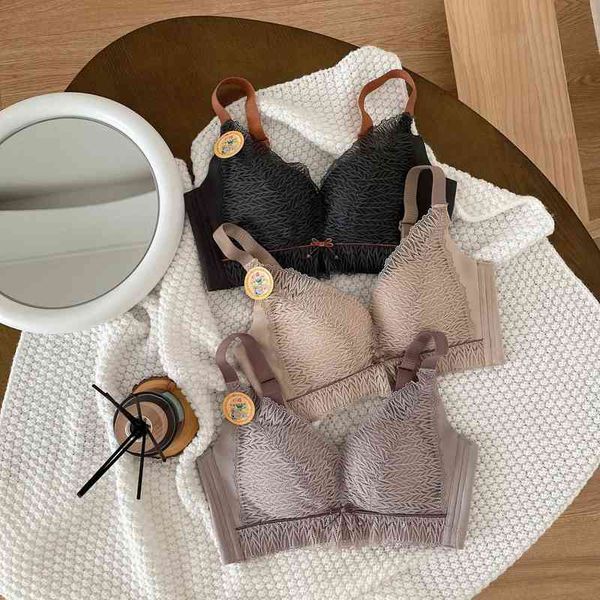 women's lace bra small chest gathered underwear style no steel ring upper thin lower thick set adjustable, Red;black
women's lace bra small chest gathered underwear style no steel ring upper thin lower thick set adjustable, Red;black