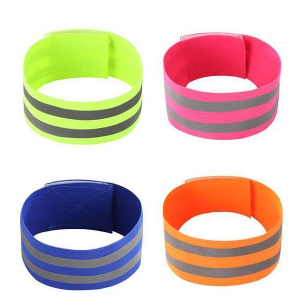 1pair cycling arm belt led reflective light arm armband strap safety belt for night running cycling reflective armband w qylkew, Black;red
1pair cycling arm belt led reflective light arm armband strap safety belt for night running cycling reflective armband w qylkew, Black;red