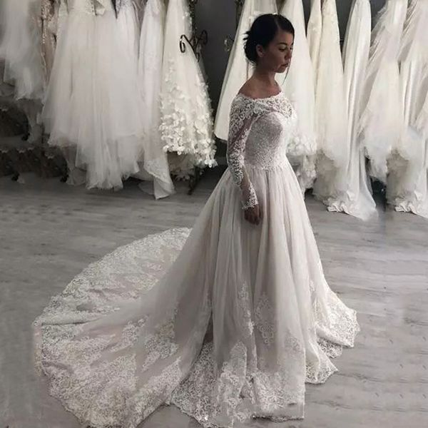 vintage long sleeves a line lace wedding dresses with appliques bateau neck tulle sweep train bridal gowns vestidos de novia, White
vintage long sleeves a line lace wedding dresses with appliques bateau neck tulle sweep train bridal gowns vestidos de novia, White