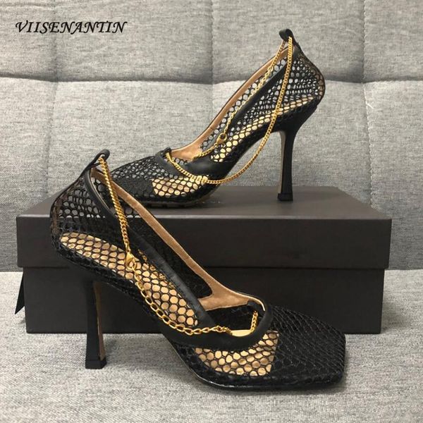 2020 est mesh holes sandal shoe metal chain decor squared toe lady party shoes thin heel black beige white dress shoe q1204
2020 est mesh holes sandal shoe metal chain decor squared toe lady party shoes thin heel black beige white dress shoe q1204