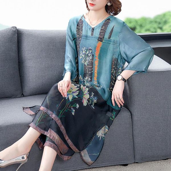 2020 summer new ladies suit retro printed v-neck + wide-leg pants two-piece large size l-5xl two-piece set1, White
2020 summer new ladies suit retro printed v-neck + wide-leg pants two-piece large size l-5xl two-piece set1, White