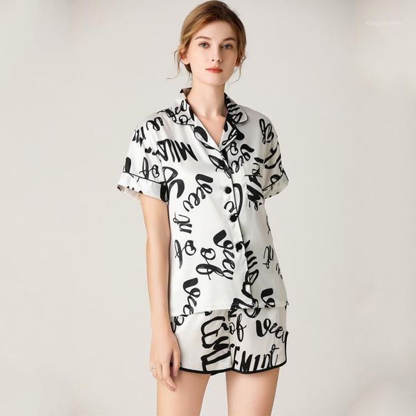 women's sleepwear 2021 swt summer 2-sets pajamas for women's rayon comfortable thin lovely nightwear short-sleeved shorts suits gi, Black;red
women's sleepwear 2021 swt summer 2-sets pajamas for women's rayon comfortable thin lovely nightwear short-sleeved shorts suits gi, Black;red