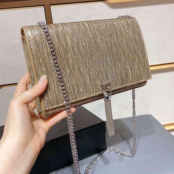 designers shoulder messenger handbags uxurys purses tassel camera with fashion clutch bag crossbody box wallet women bags bag bags vuiht, Red;black
designers shoulder messenger handbags uxurys purses tassel camera with fashion clutch bag crossbody box wallet women bags bag bags vuiht, Red;black