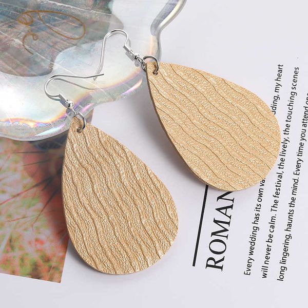 factory price pu earrings 2020 leather new multicolors teardrop bohemia water ripple lightweight dangle drop hook earrin, Golden
factory price pu earrings 2020 leather new multicolors teardrop bohemia water ripple lightweight dangle drop hook earrin, Golden