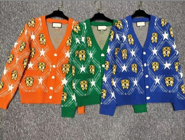 1009 2022 milan style autumn brand same style sweater striped cardigan print v neck blue orange regular long sleeve women clothes yl, White;black
1009 2022 milan style autumn brand same style sweater striped cardigan print v neck blue orange regular long sleeve women clothes yl, White;black